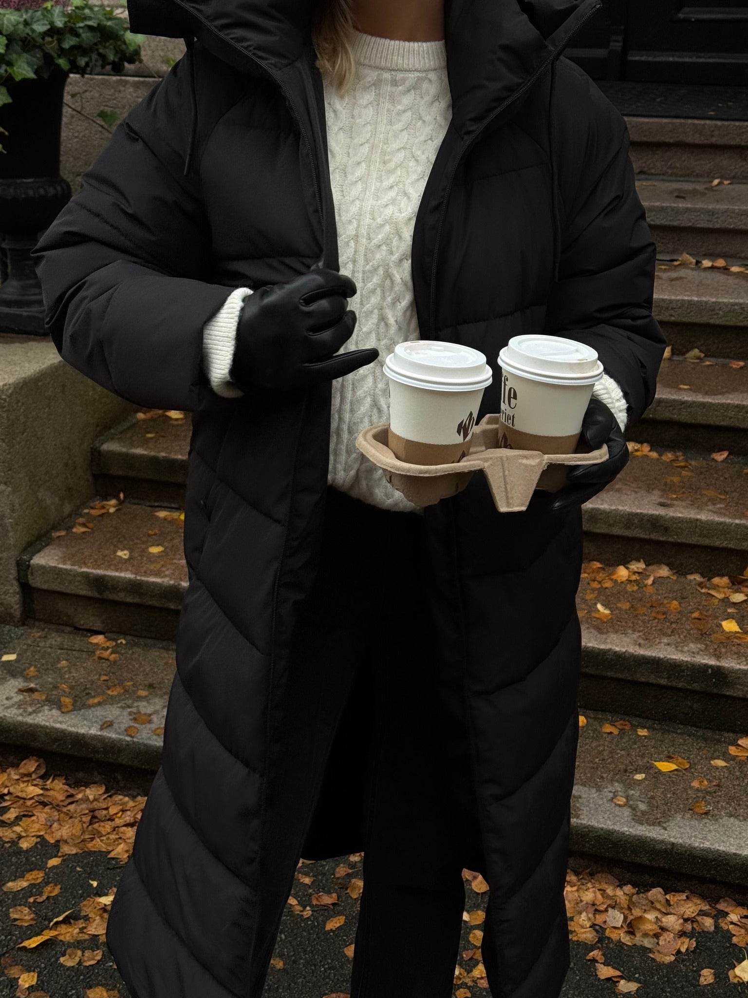 VMELANOR Coat - Black